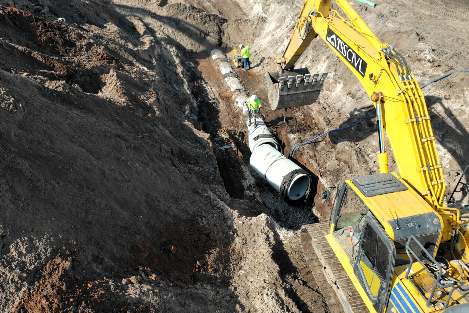 UNDERGROUND UTILITIES
